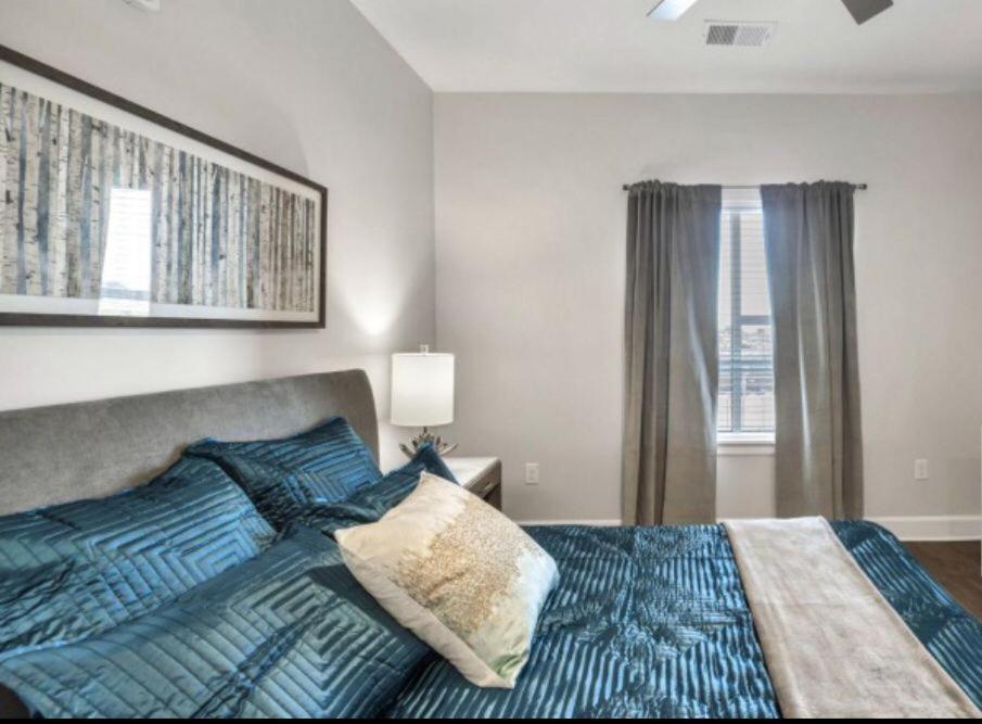 Spacious Castle W Gym Pool Free Parking I Walk To Dowtown N Broadway Nashville Buitenkant foto