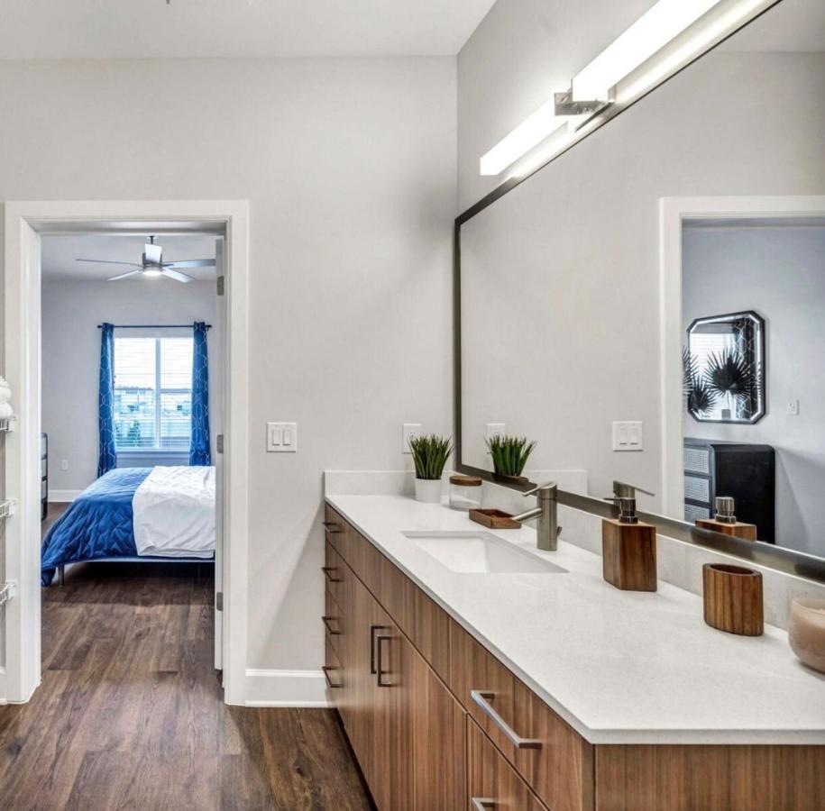 Spacious Castle W Gym Pool Free Parking I Walk To Dowtown N Broadway Nashville Buitenkant foto