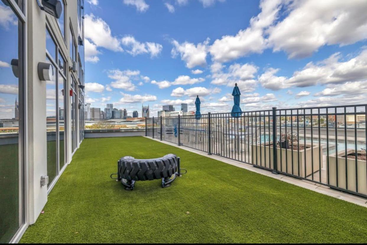 Spacious Castle W Gym Pool Free Parking I Walk To Dowtown N Broadway Nashville Buitenkant foto